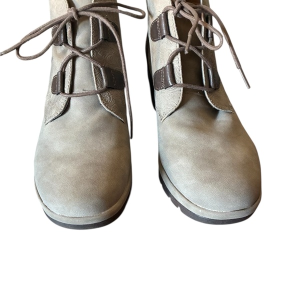 Eurosoft by Sofft Talen Ankle Boots for Women Size 9.5 - Picture 7 of 12